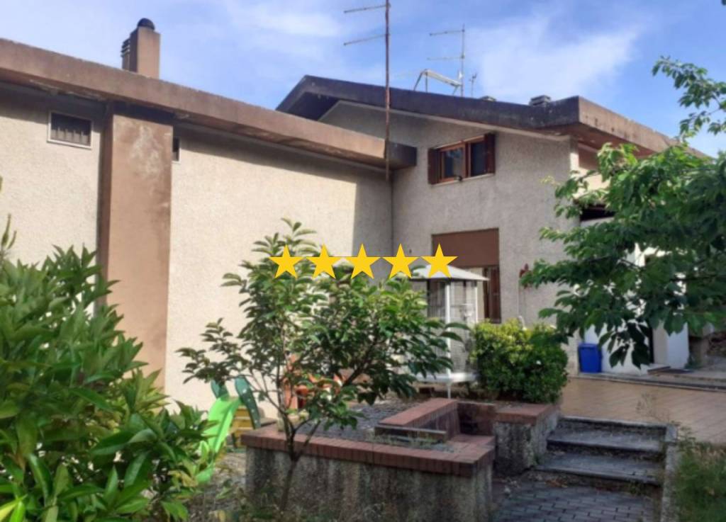 appartamento in vendita a Carolei in zona Vadue
