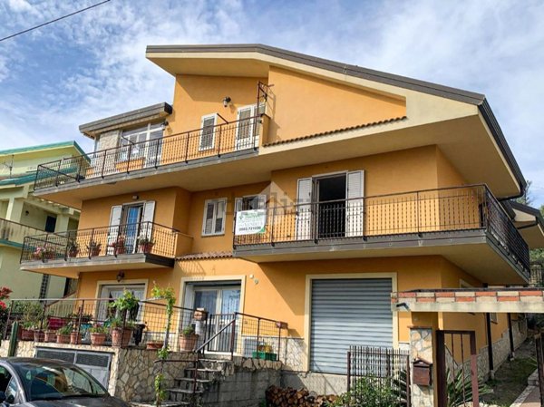 appartamento in vendita a Carolei