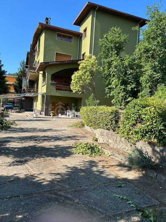 appartamento in vendita a Carolei