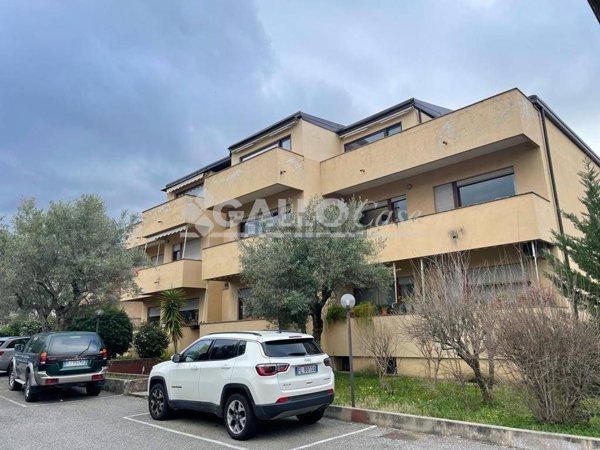 appartamento in vendita a Carolei