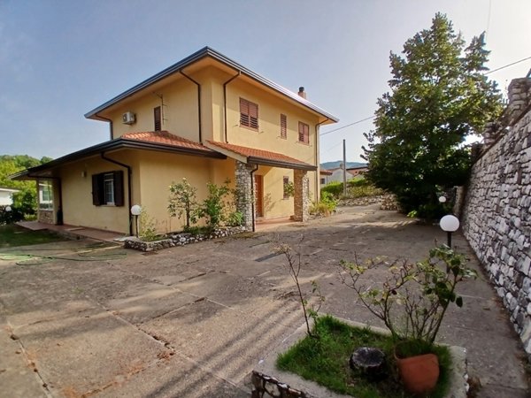 casa indipendente in vendita a Carolei in zona Monache