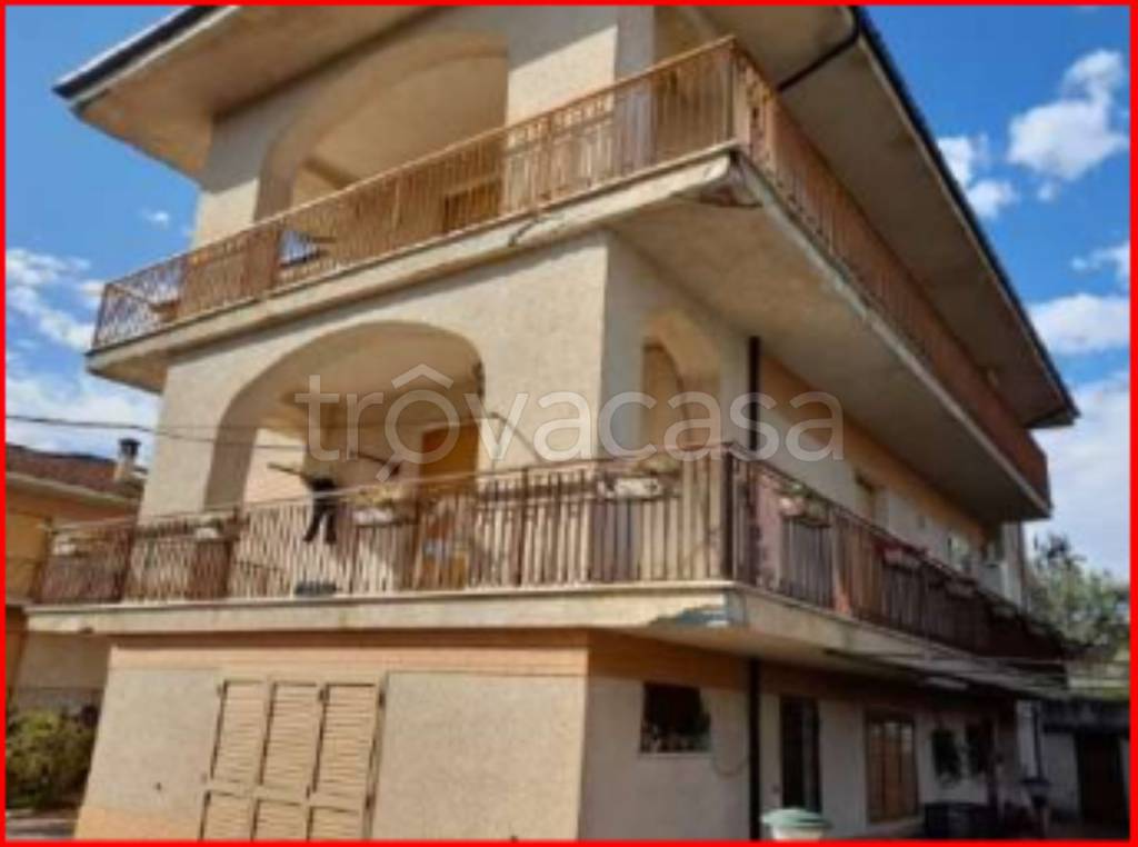 appartamento in vendita a Carolei