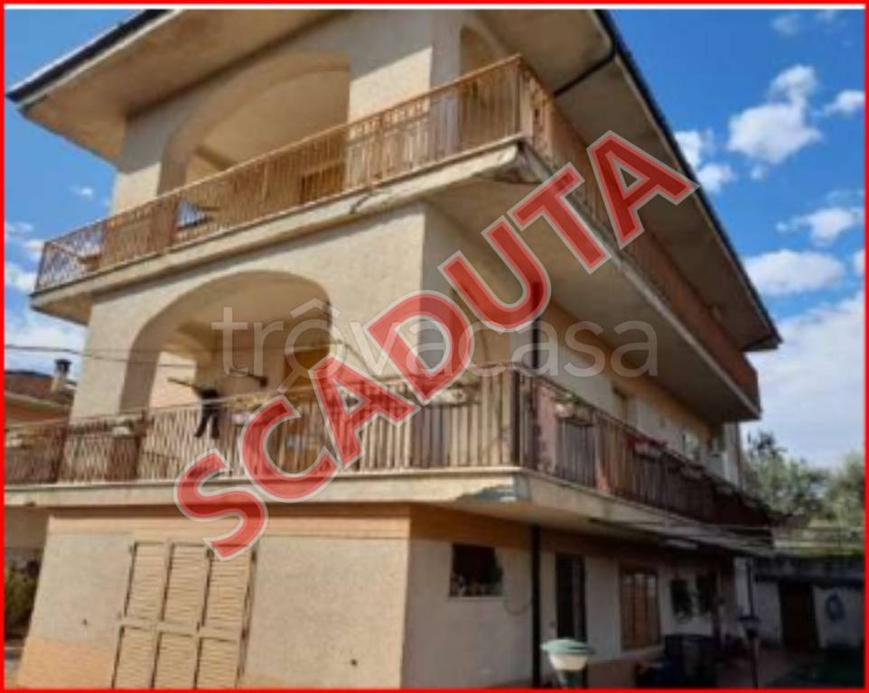 appartamento in vendita a Carolei