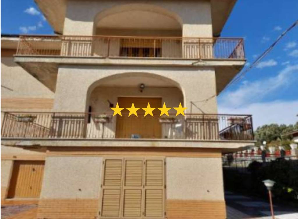 appartamento in vendita a Carolei