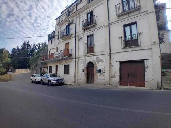 appartamento in vendita a Carolei