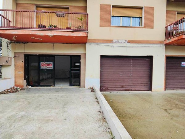 negozio in vendita a Carolei in zona Vadue