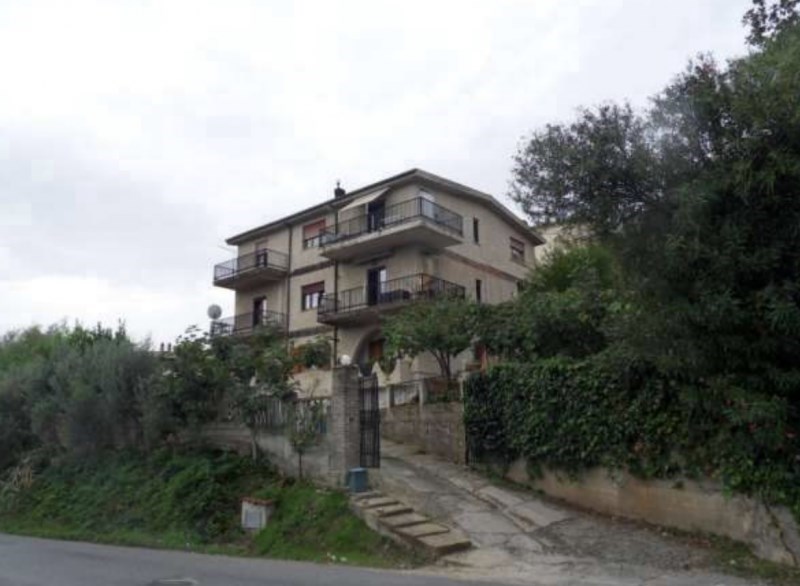 appartamento in vendita a Carolei