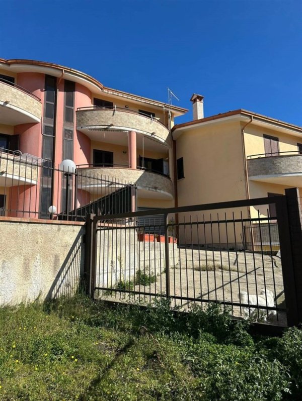 casa indipendente in vendita a Carolei