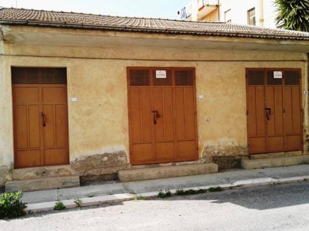 casa indipendente in vendita a Cassano all'Ionio