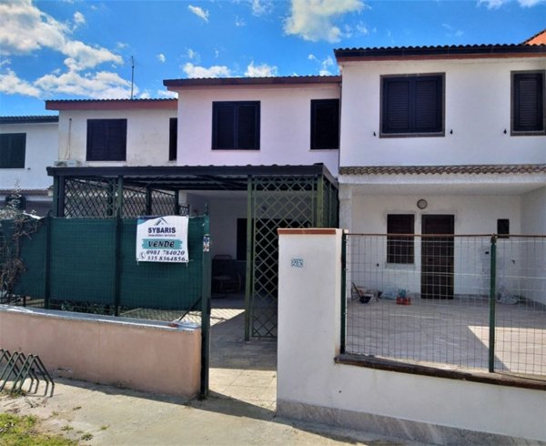 casa indipendente in vendita a Cassano all'Ionio
