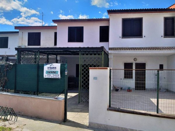 casa indipendente in vendita a Cassano all'Ionio