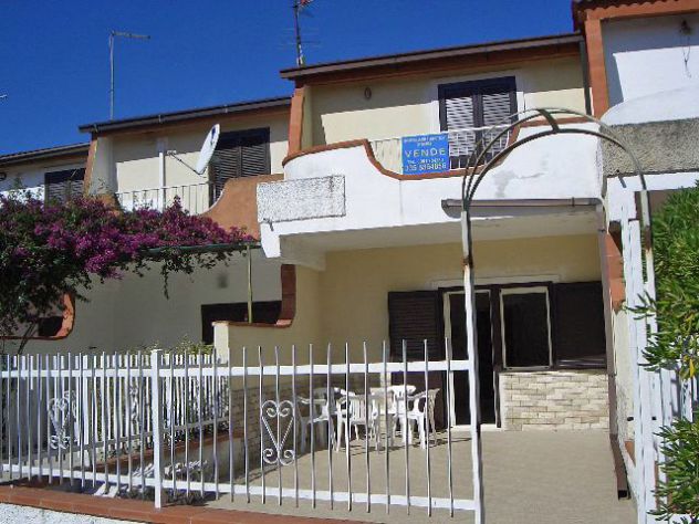 casa indipendente in vendita a Cassano all'Ionio