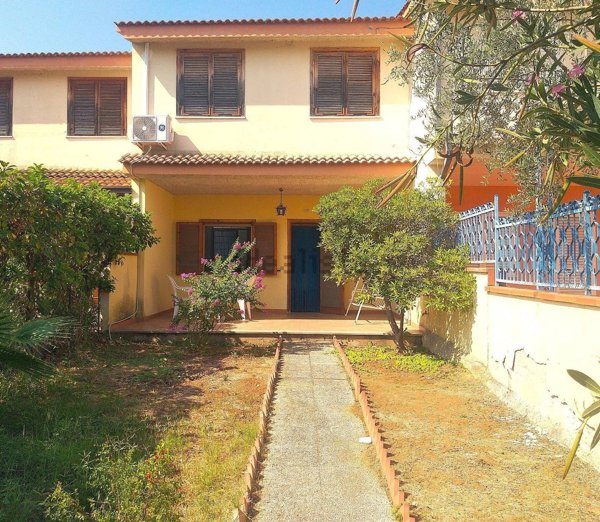 casa indipendente in vendita a Cassano all'Ionio