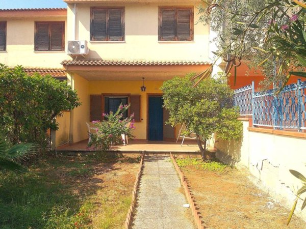 casa indipendente in vendita a Cassano all'Ionio