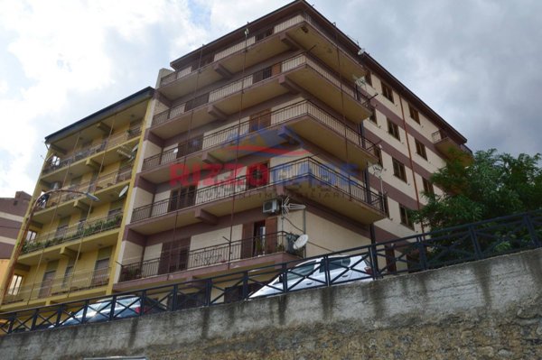 locale di sgombero in vendita a Cassano all'Ionio