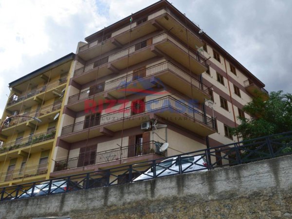 locale di sgombero in vendita a Cassano all'Ionio