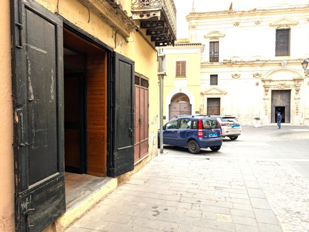 locale commerciale in vendita a Cassano all'Ionio
