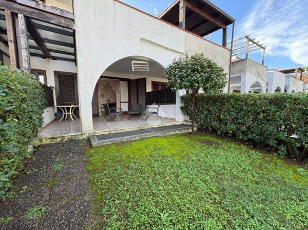 casa indipendente in vendita a Cassano all'Ionio
