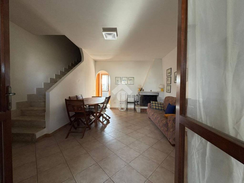 casa indipendente in vendita a Cassano all'Ionio