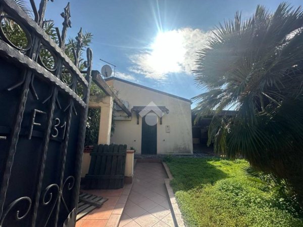 casa indipendente in vendita a Cassano all'Ionio