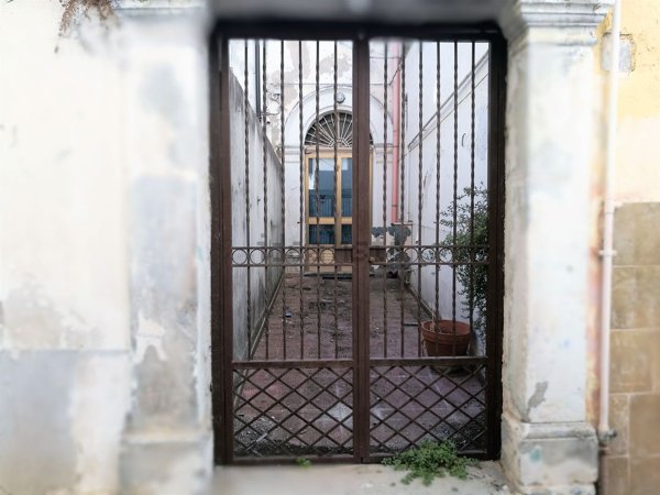 casa semindipendente in vendita a Cassano all'Ionio