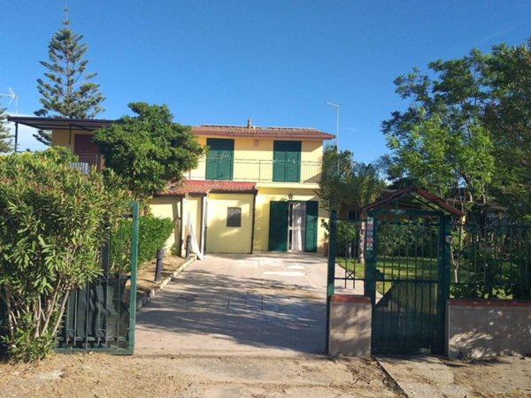 casa indipendente in vendita a Cassano all'Ionio