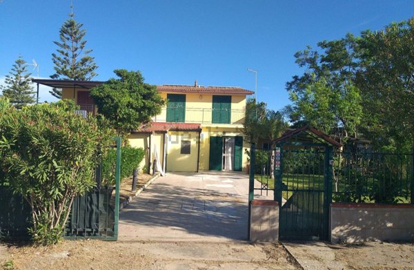 casa indipendente in vendita a Cassano all'Ionio