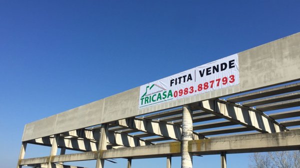 capannone in vendita a Cassano all'Ionio