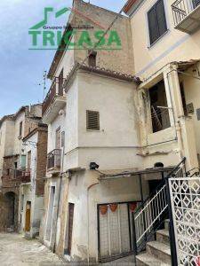 casa indipendente in vendita a Cassano all'Ionio