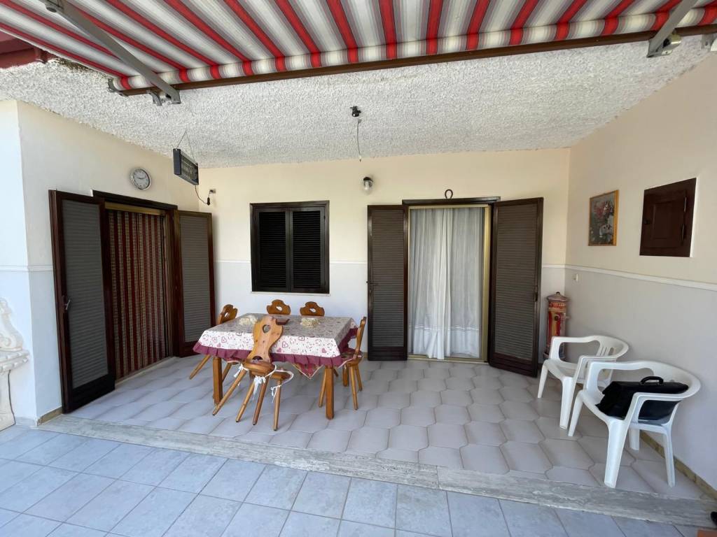casa indipendente in vendita a Cassano all'Ionio