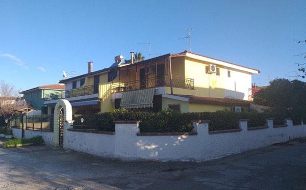 casa indipendente in vendita a Cassano all'Ionio