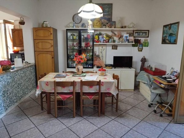 casa indipendente in vendita a Cassano all'Ionio