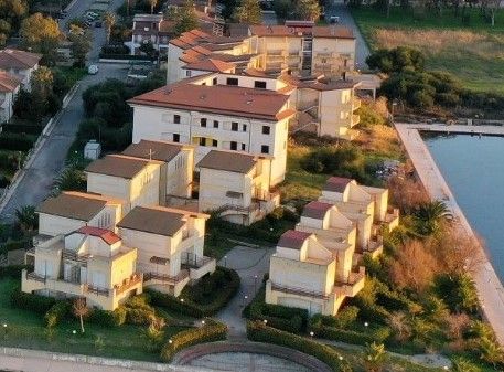 negozio in vendita a Cassano all'Ionio