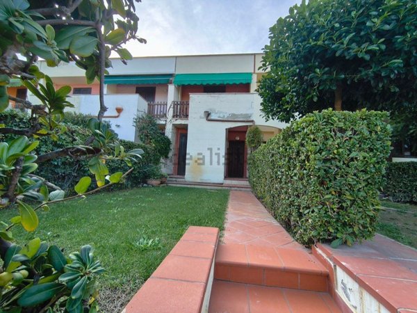 casa indipendente in vendita a Cassano all'Ionio