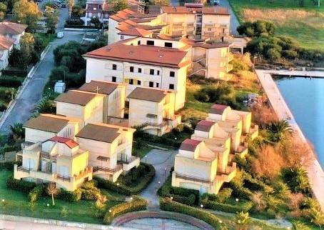 negozio in vendita a Cassano all'Ionio