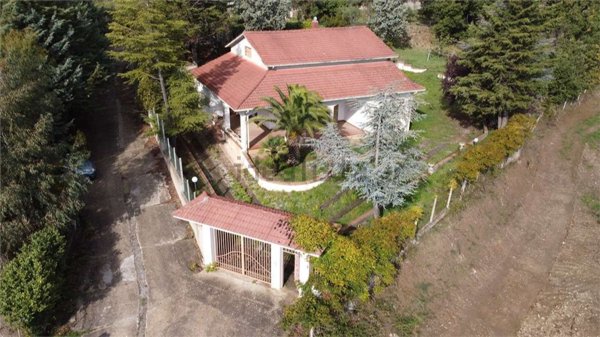 casa indipendente in vendita a Cassano all'Ionio