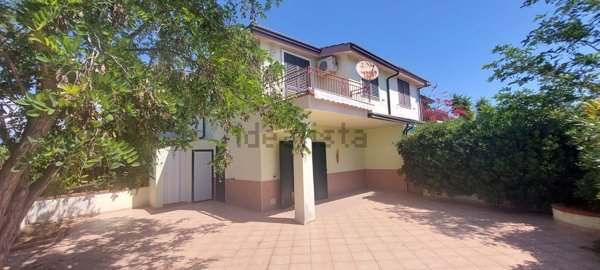 casa indipendente in vendita a Cassano all'Ionio