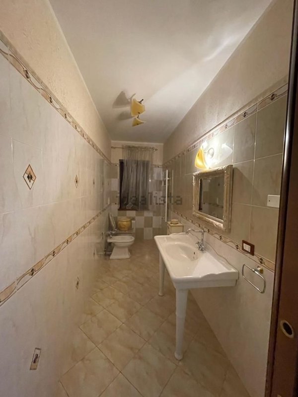 casa indipendente in vendita a Cassano all'Ionio