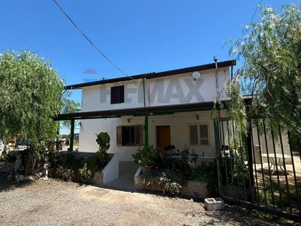 casa indipendente in vendita a Cassano all'Ionio