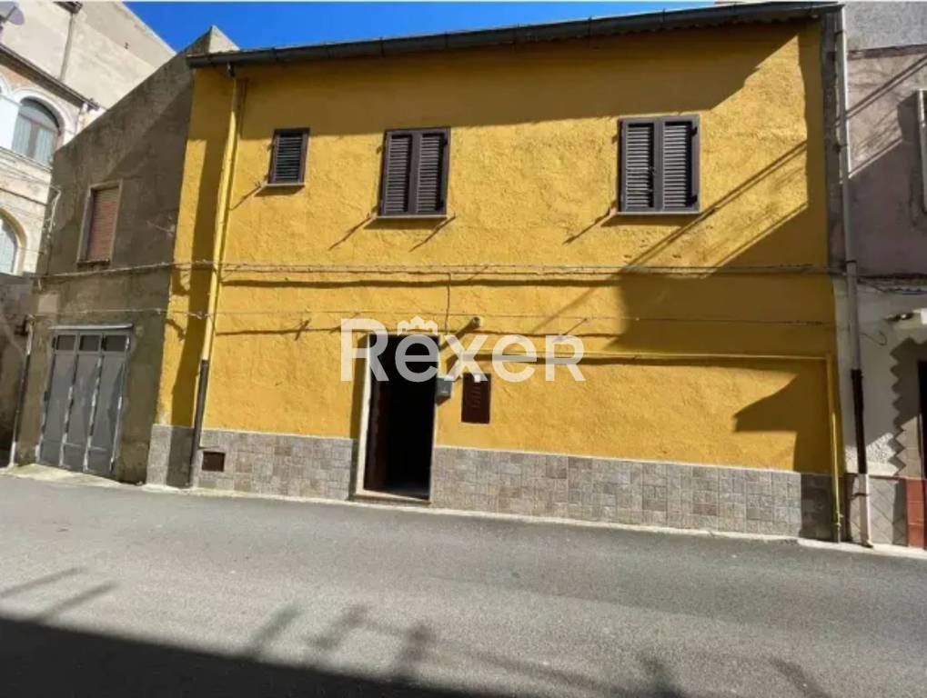 casa indipendente in vendita a Cassano all'Ionio