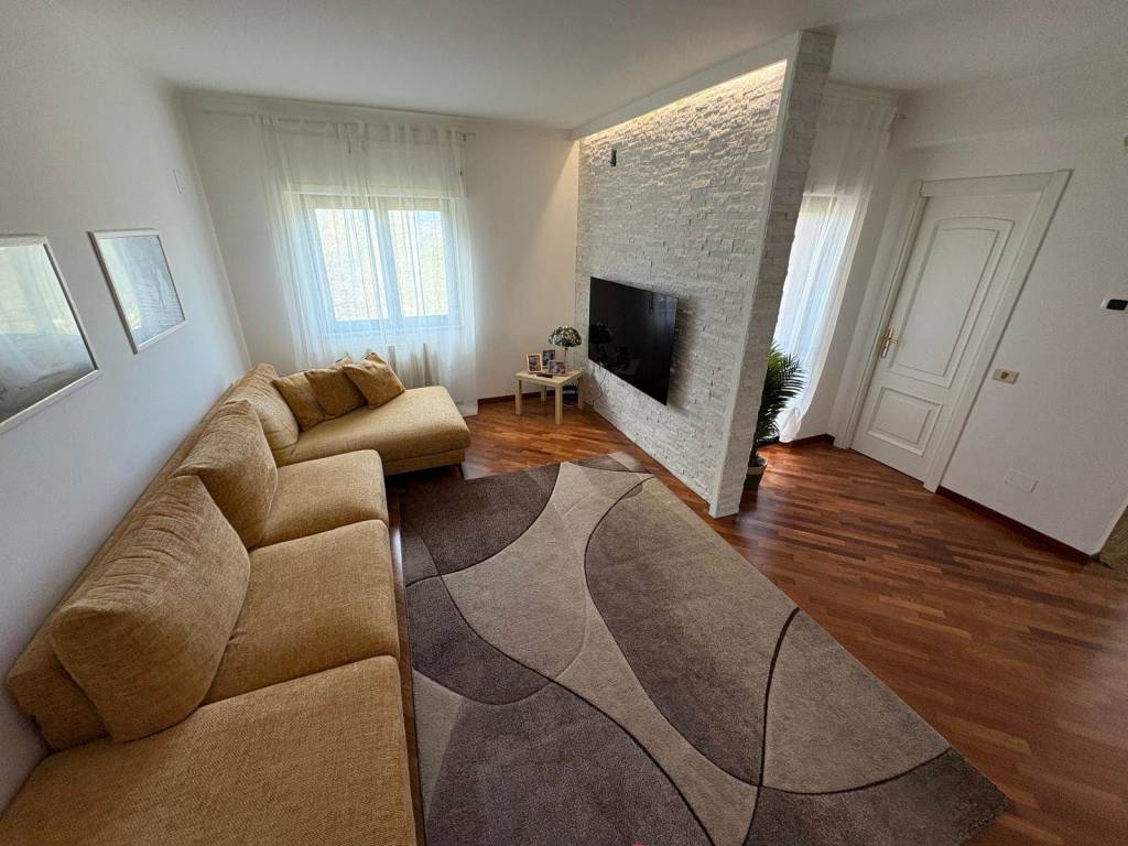 casa indipendente in vendita a Castiglione Cosentino