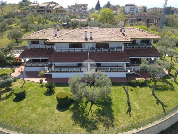 casa indipendente in vendita a Castiglione Cosentino