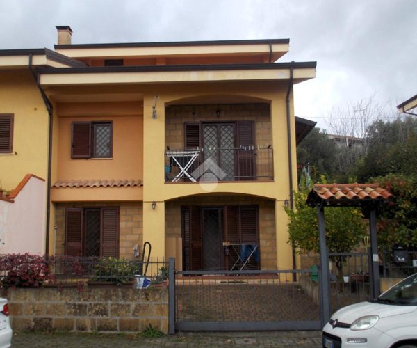 casa indipendente in vendita a Castrolibero