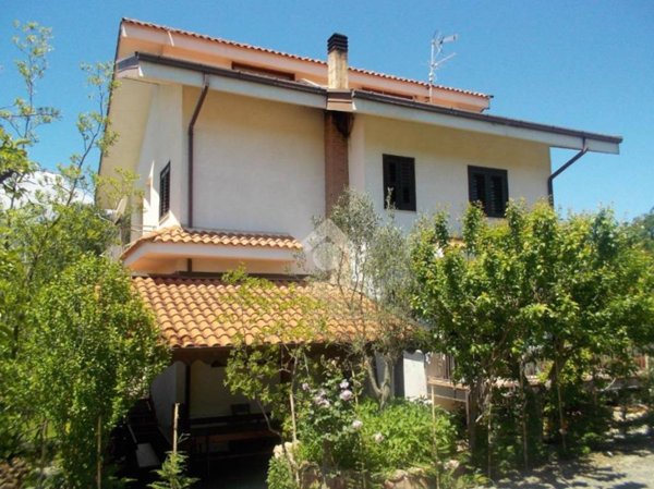 casa indipendente in vendita a Castrolibero