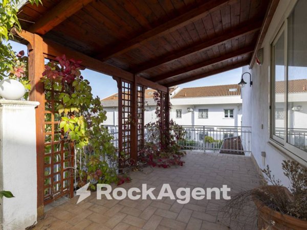 casa indipendente in vendita a Castrolibero in zona Andreotta