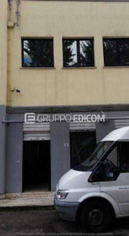 negozio in vendita a Castrolibero