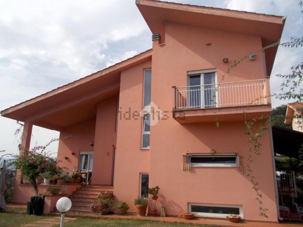 casa indipendente in vendita a Castrolibero