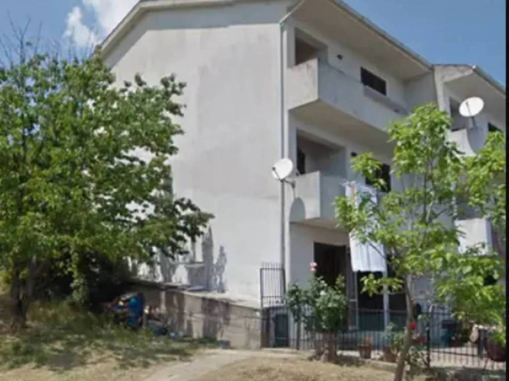 casa indipendente in vendita a Castrolibero in zona Andreotta