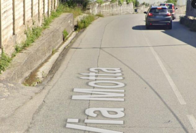 negozio in vendita a Castrolibero