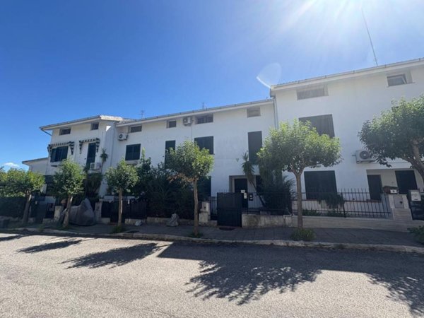 casa indipendente in vendita a Castrolibero in zona Andreotta